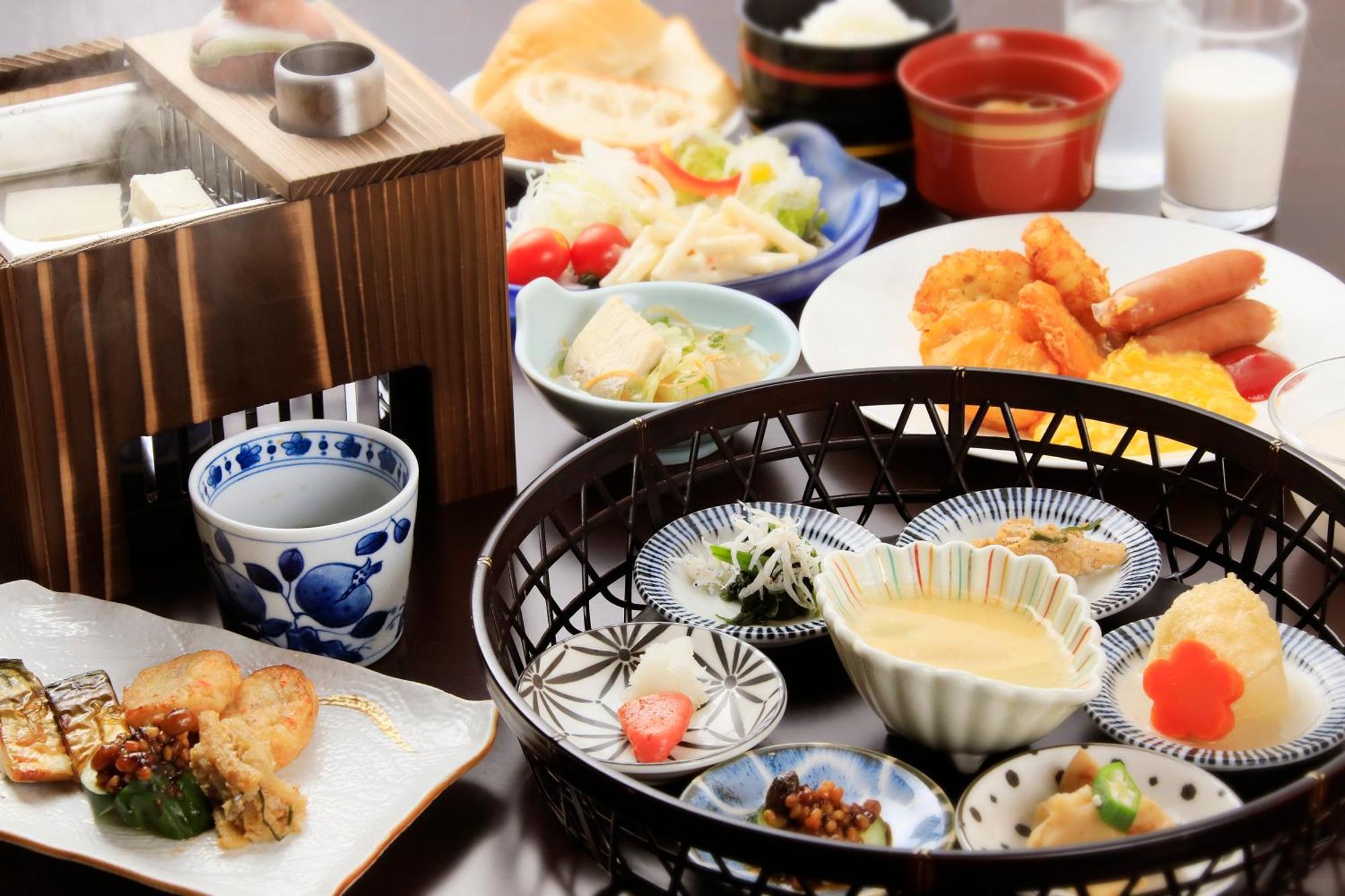 ยูโตเรโล ยามางะ Hotel Yamaga ภายนอก รูปภาพ