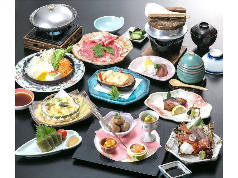ยูโตเรโล ยามางะ Hotel Yamaga ภายนอก รูปภาพ