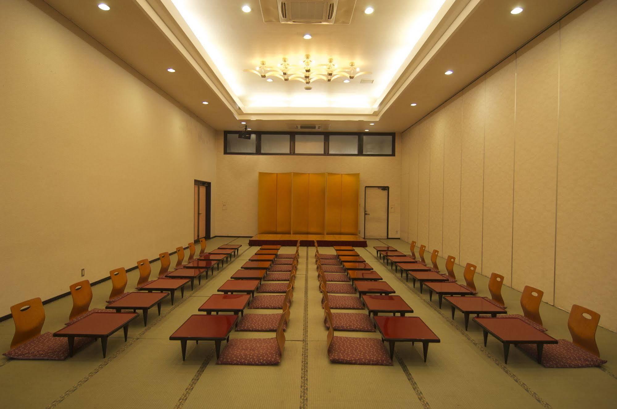 ยูโตเรโล ยามางะ Hotel Yamaga ภายนอก รูปภาพ